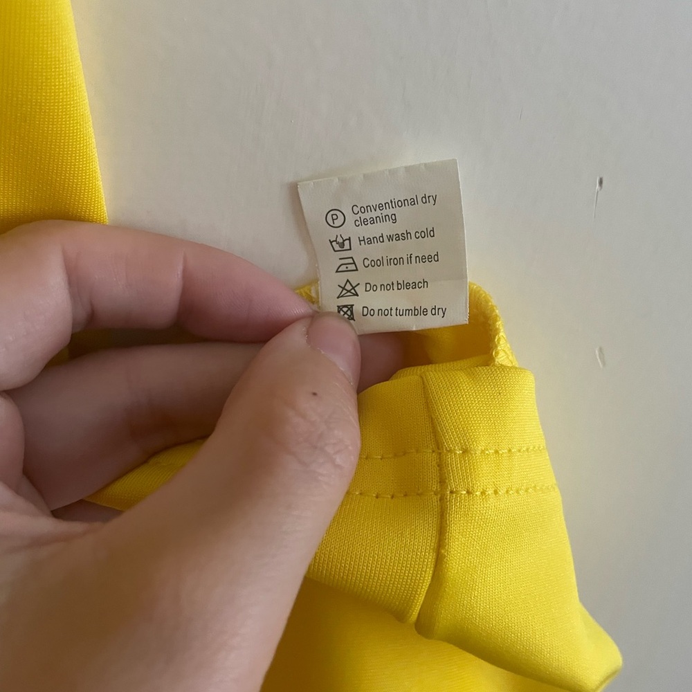 Elegant Yellow Ruffle Dress - Picture 4 of 4
